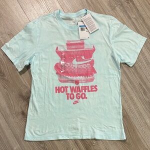 Nike Mens Medium Aqua and Pink Graphic Tee NWT